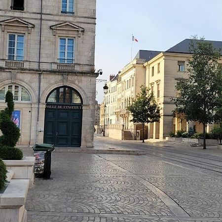 Ferienwohnung Le Domremy F2 Au Coeur D'Orléans Exterior foto