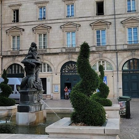 Ferienwohnung Le Domremy F2 Au Coeur D'Orléans Exterior foto