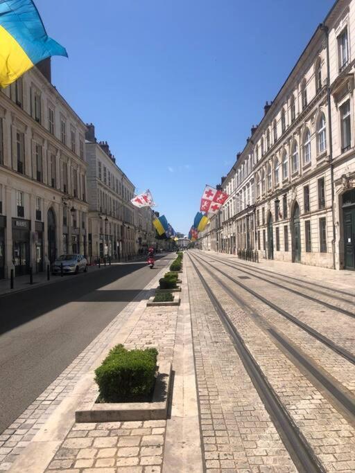 Ferienwohnung Le Domremy F2 Au Coeur D'Orléans Exterior foto